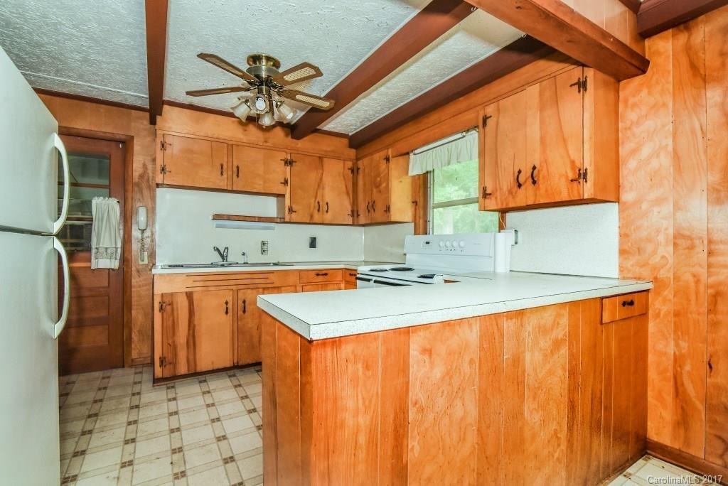 287 Old Fort Road Fairview NC 28730