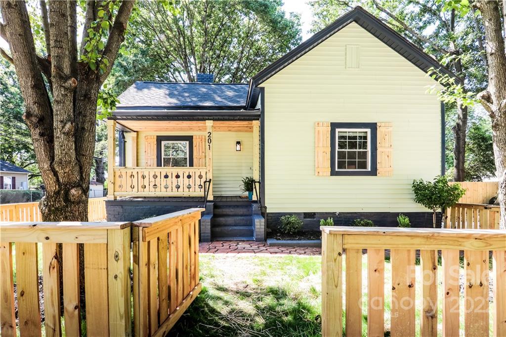 201 S Cloudman Street Charlotte NC 28208
