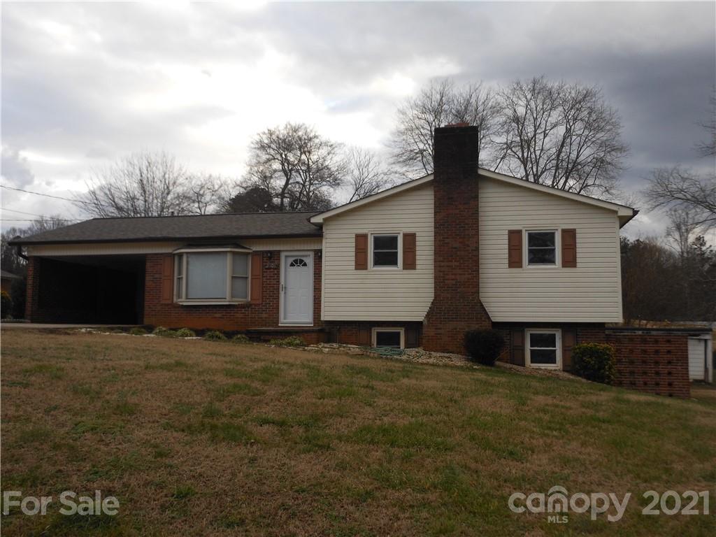 2408 33rd Avenue NE Hickory NC 28601