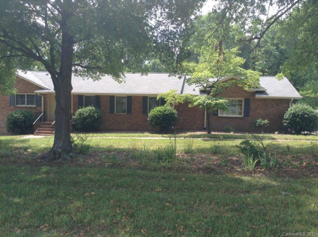 1933 Amberhill Lane Charlotte NC 28216