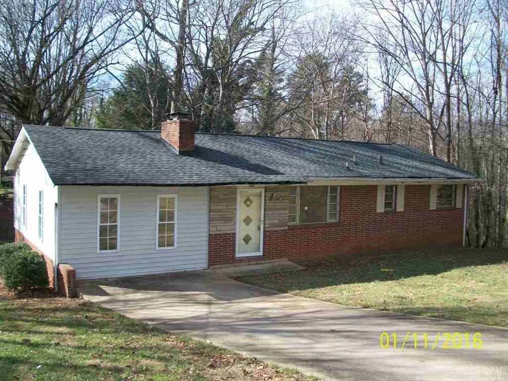 754 7th Street SE Hickory NC 28602