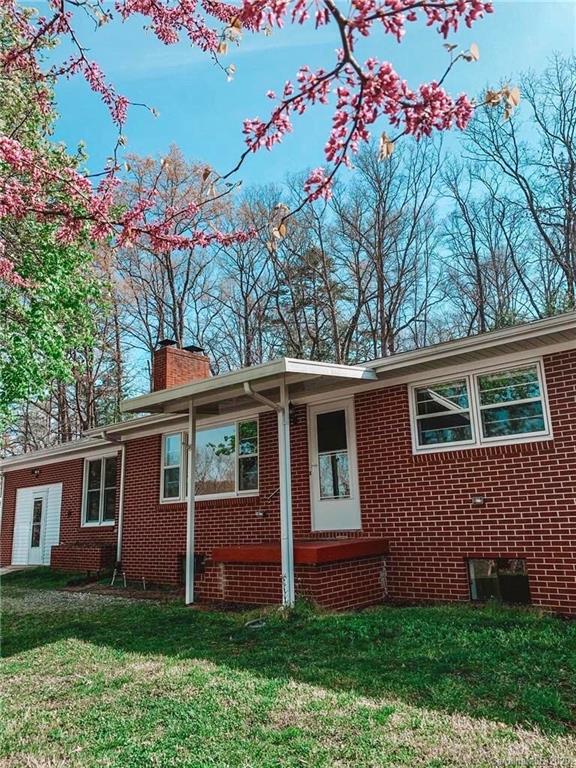 159 Lower Glady Fork Road Candler NC 28715
