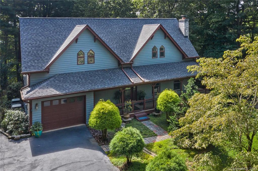 12 La Michele Place Leicester NC 28748