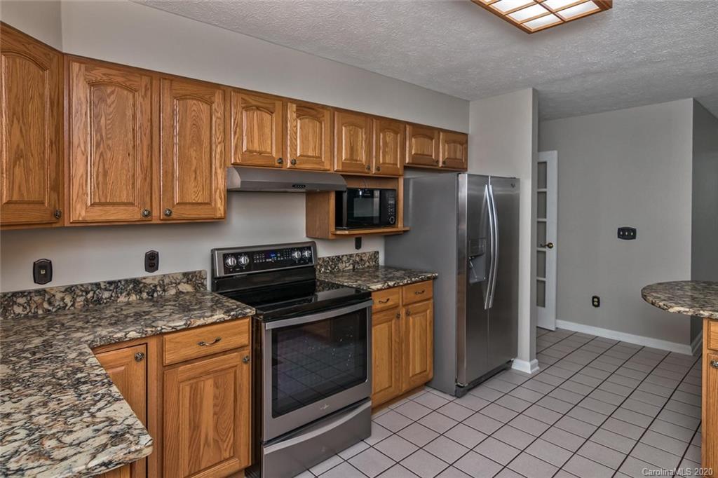12 La Michele Place Leicester NC 28748