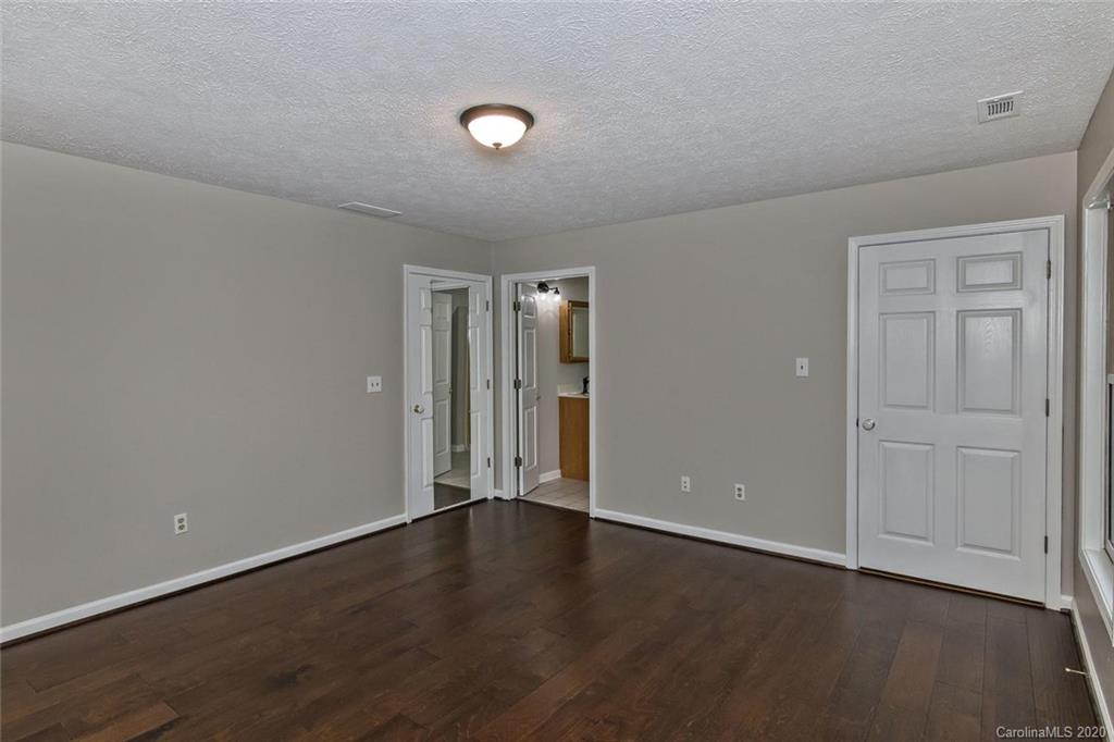 12 La Michele Place Leicester NC 28748