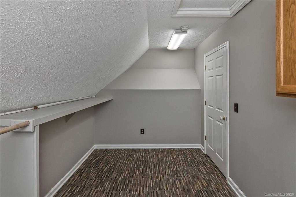12 La Michele Place Leicester NC 28748