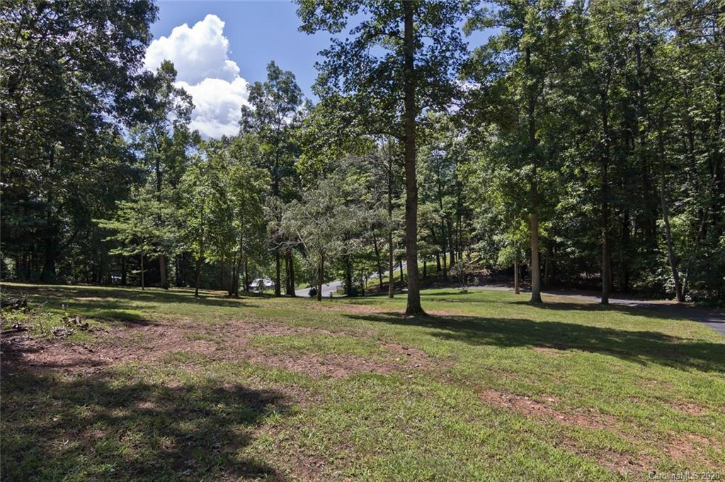 12 La Michele Place Leicester NC 28748