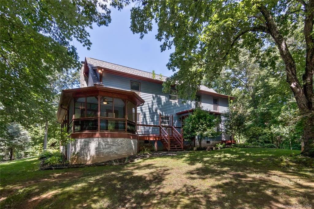 12 La Michele Place Leicester NC 28748