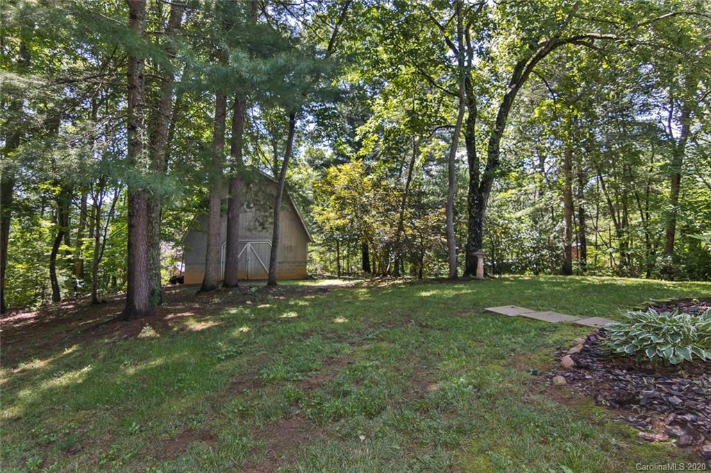12 La Michele Place Leicester NC 28748