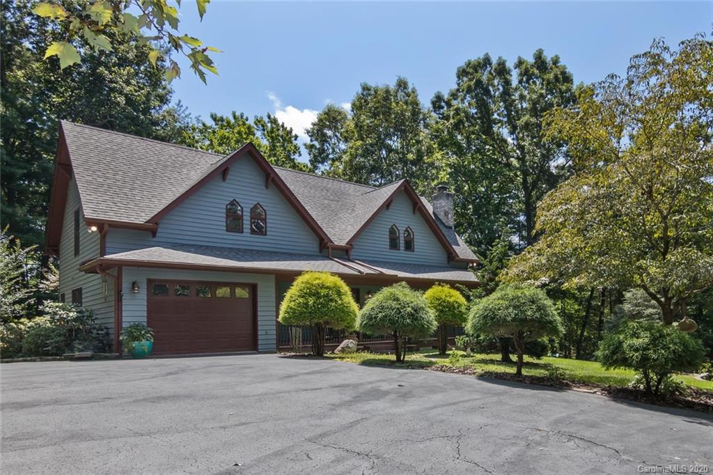 12 La Michele Place Leicester NC 28748