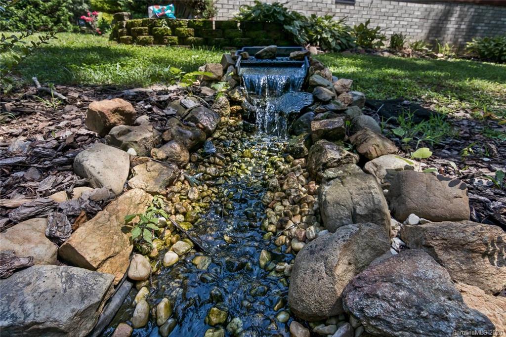 12 La Michele Place Leicester NC 28748