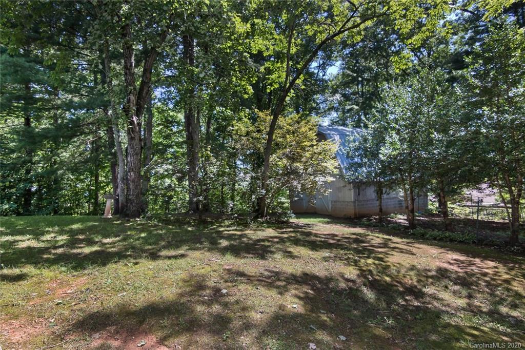 12 La Michele Place Leicester NC 28748