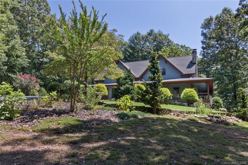 12 La Michele Place Leicester NC 28748