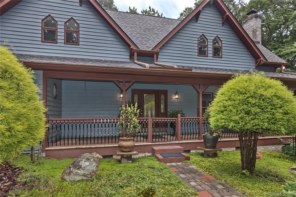 12 La Michele Place Leicester NC 28748