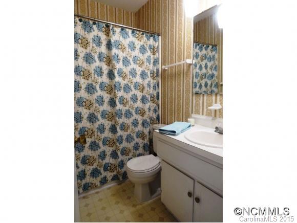 10 David Court Asheville NC 28806