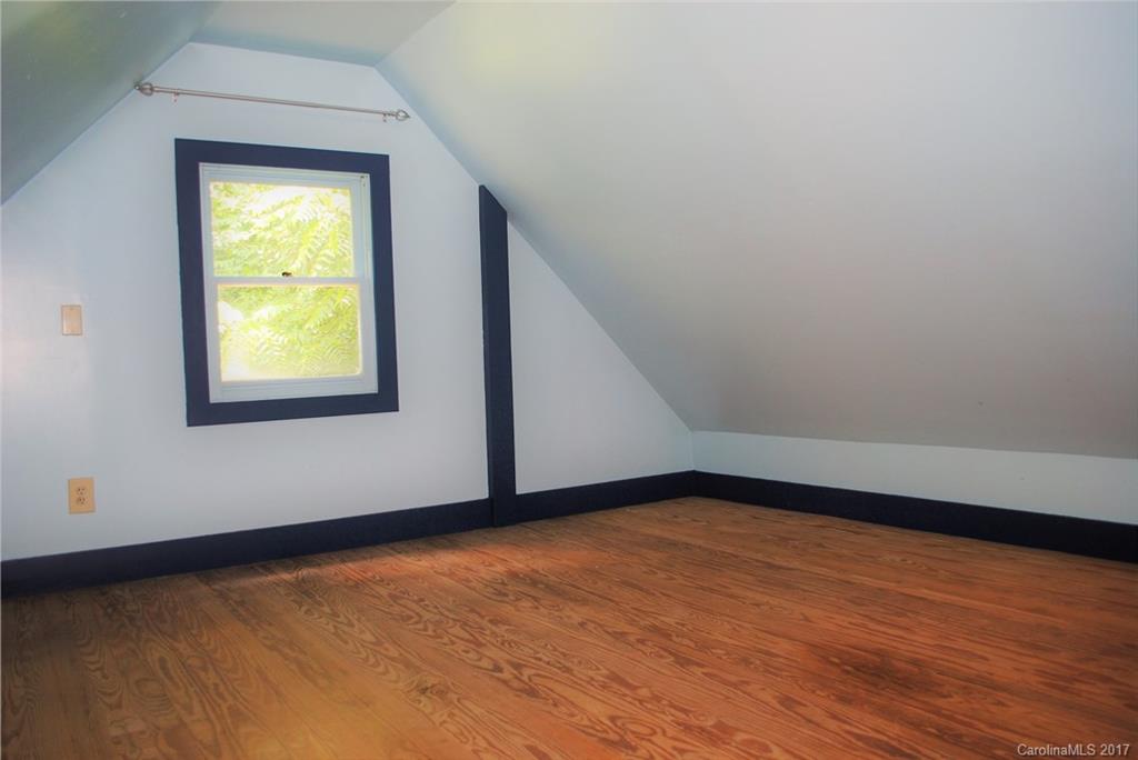 36 Wildfire Lane Burnsville NC 28714