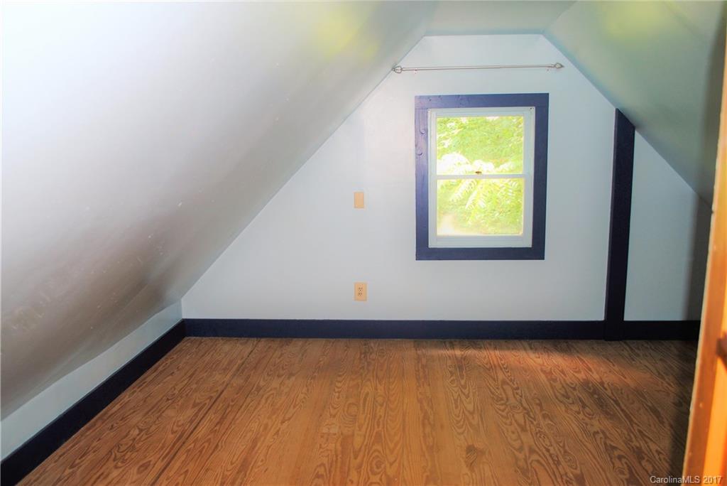 36 Wildfire Lane Burnsville NC 28714