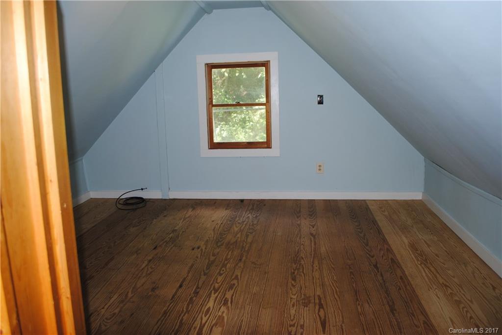 36 Wildfire Lane Burnsville NC 28714