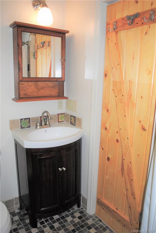 36 Wildfire Lane Burnsville NC 28714