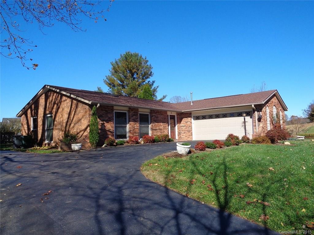 17 Hillside Drive E Etowah NC 28729