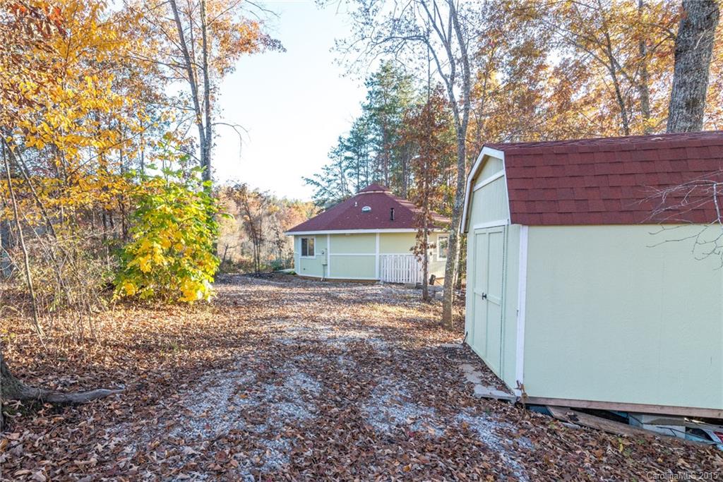 2433 Silvers Welch Road Old Fort NC 28762