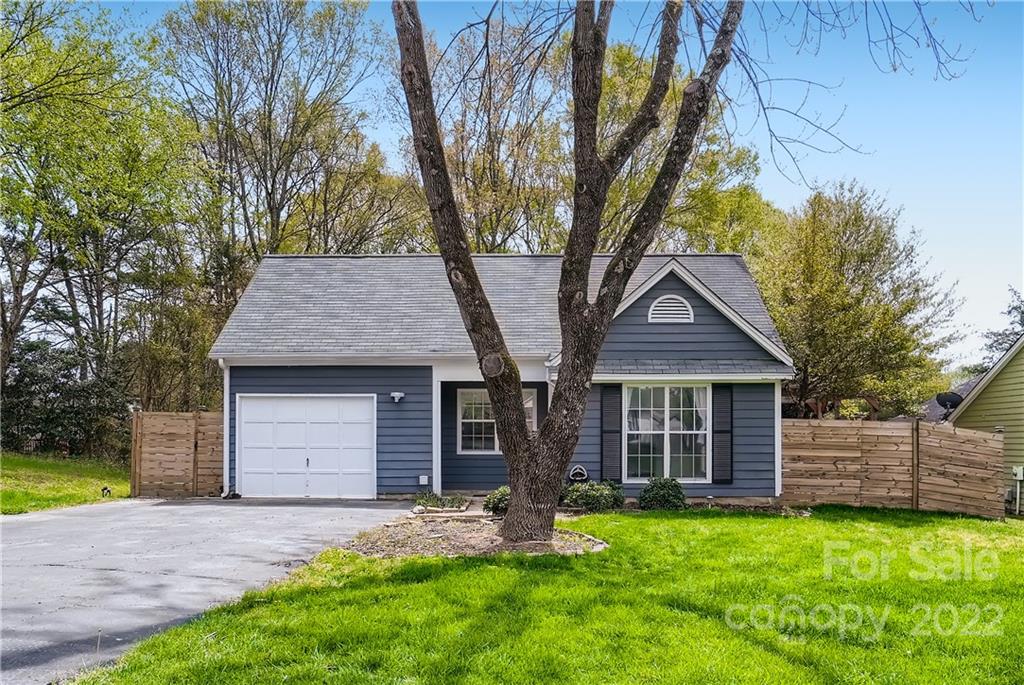 12327 Danby Road Pineville NC 28134