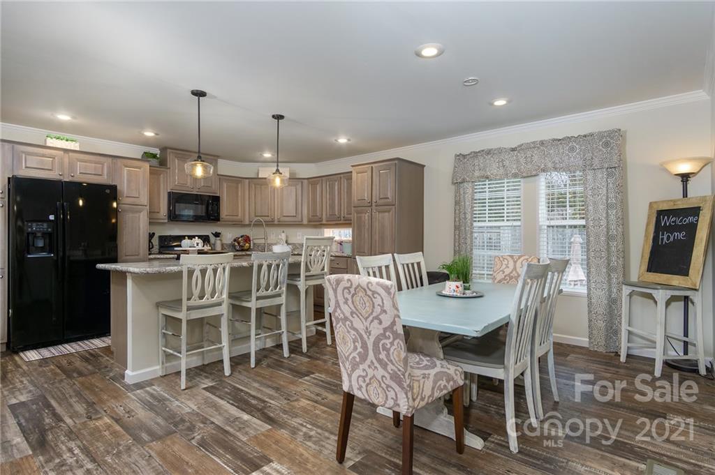 7 County Cork Way Candler NC 28715