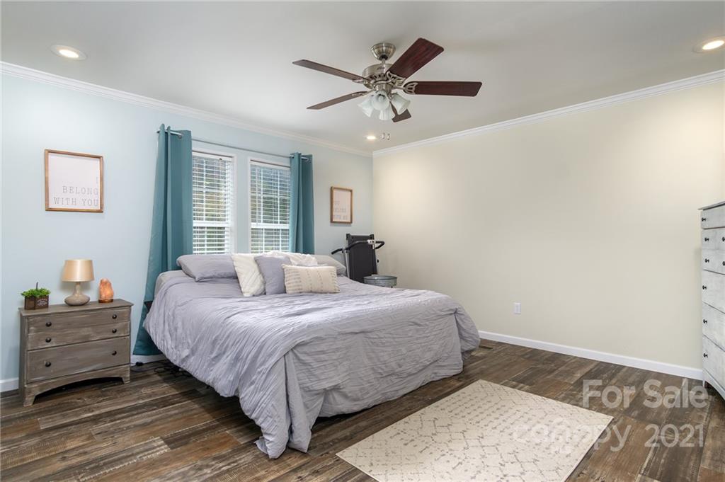 7 County Cork Way Candler NC 28715