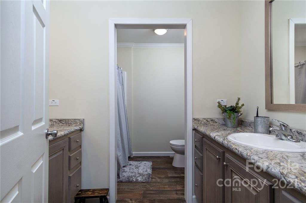 7 County Cork Way Candler NC 28715
