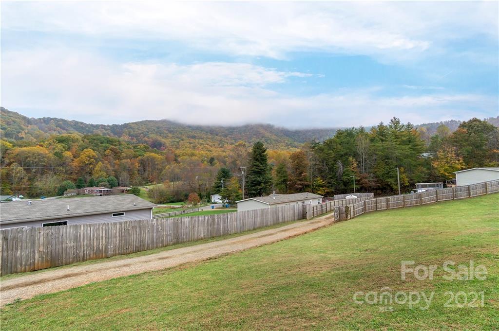 7 County Cork Way Candler NC 28715