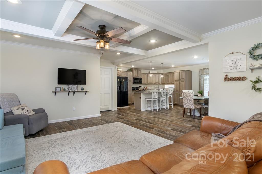 7 County Cork Way Candler NC 28715