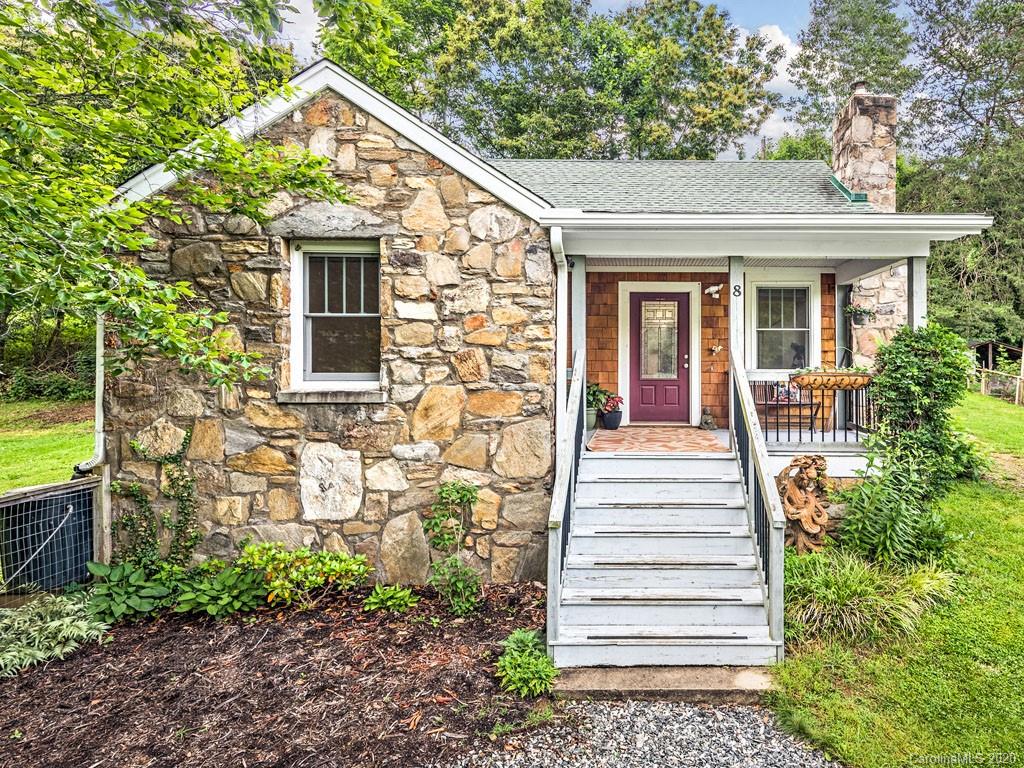 8 Beech Spring Drive Weaverville NC 28787