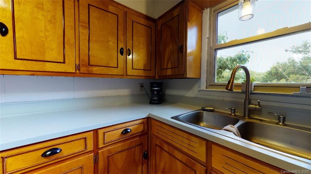 2457 Nix Creek Road Marion NC 28752