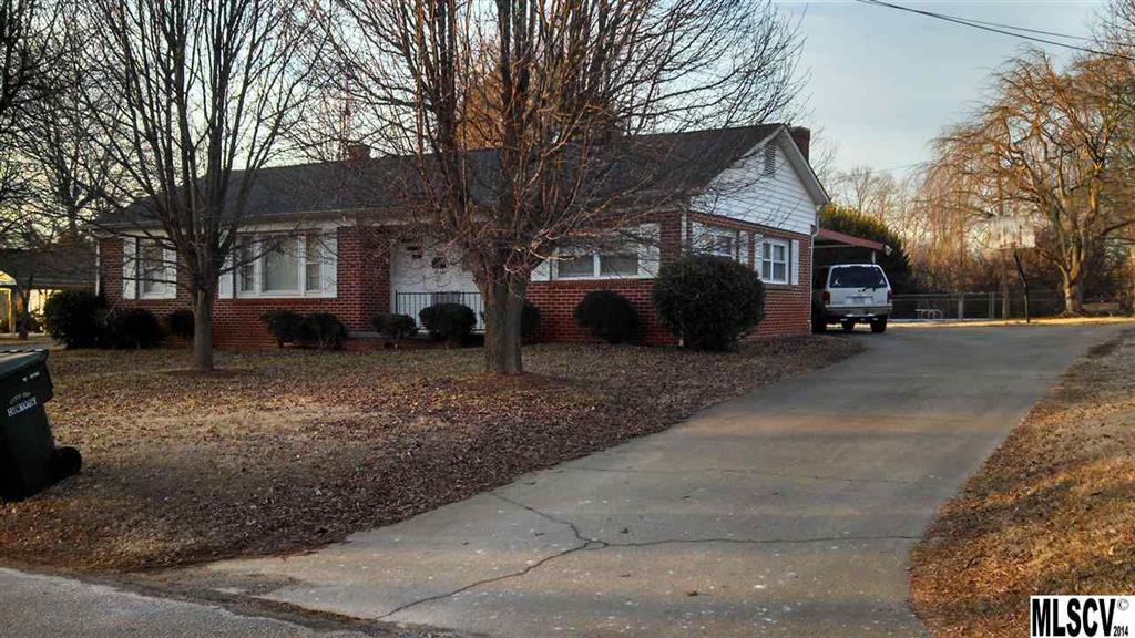 1457 17th Avenue NE Hickory NC 28601