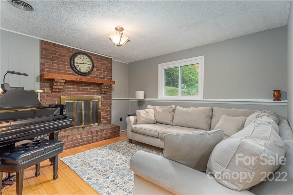 74 Gibson Road Asheville NC 28804