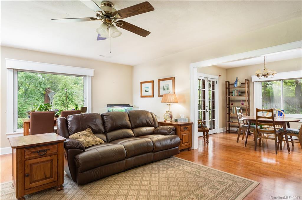 20 Evergreen Avenue Asheville NC 28806
