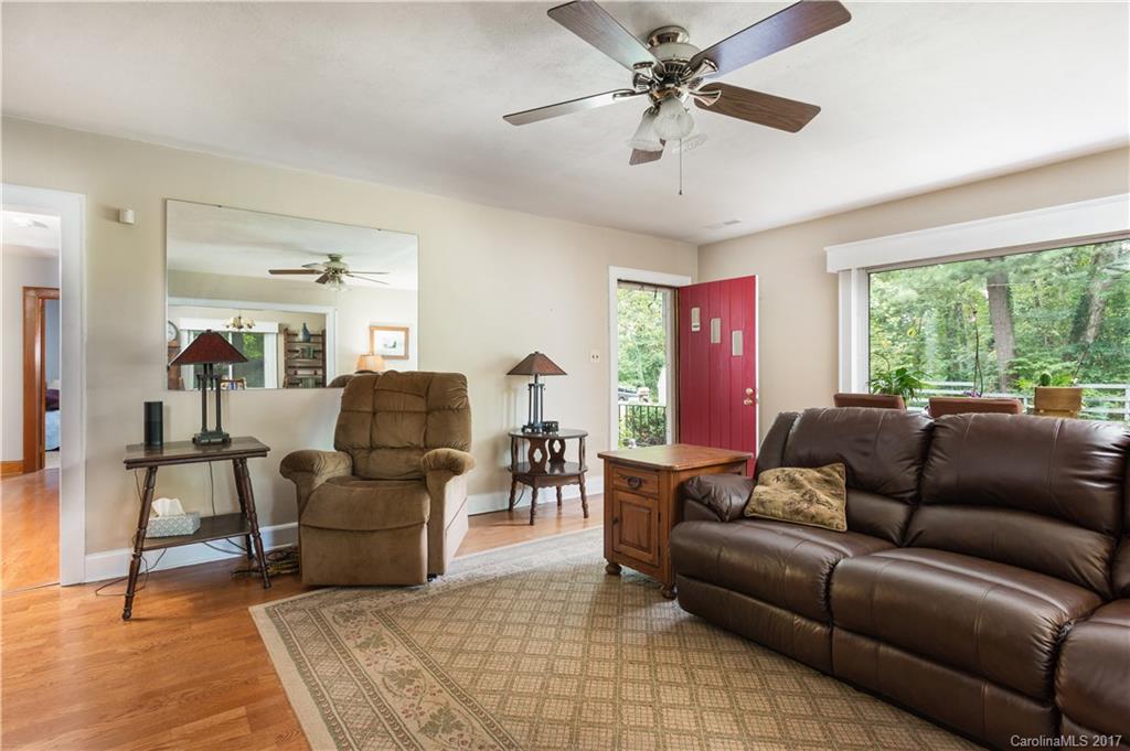 20 Evergreen Avenue Asheville NC 28806
