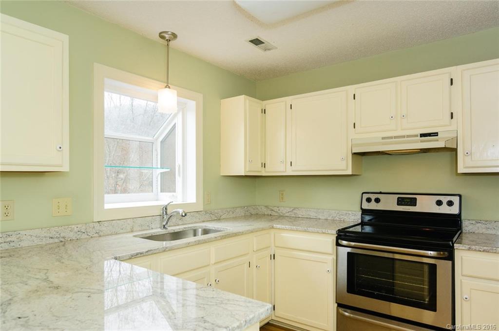 11 Fox Lair Court Asheville NC 28805