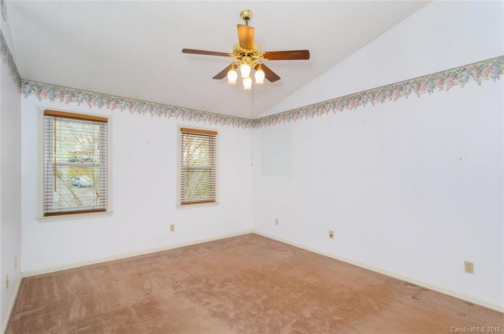 11 Fox Lair Court Asheville NC 28805