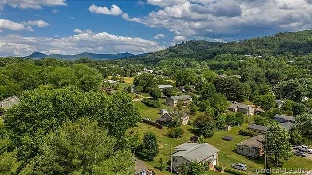 399 James Street Clyde NC 28721