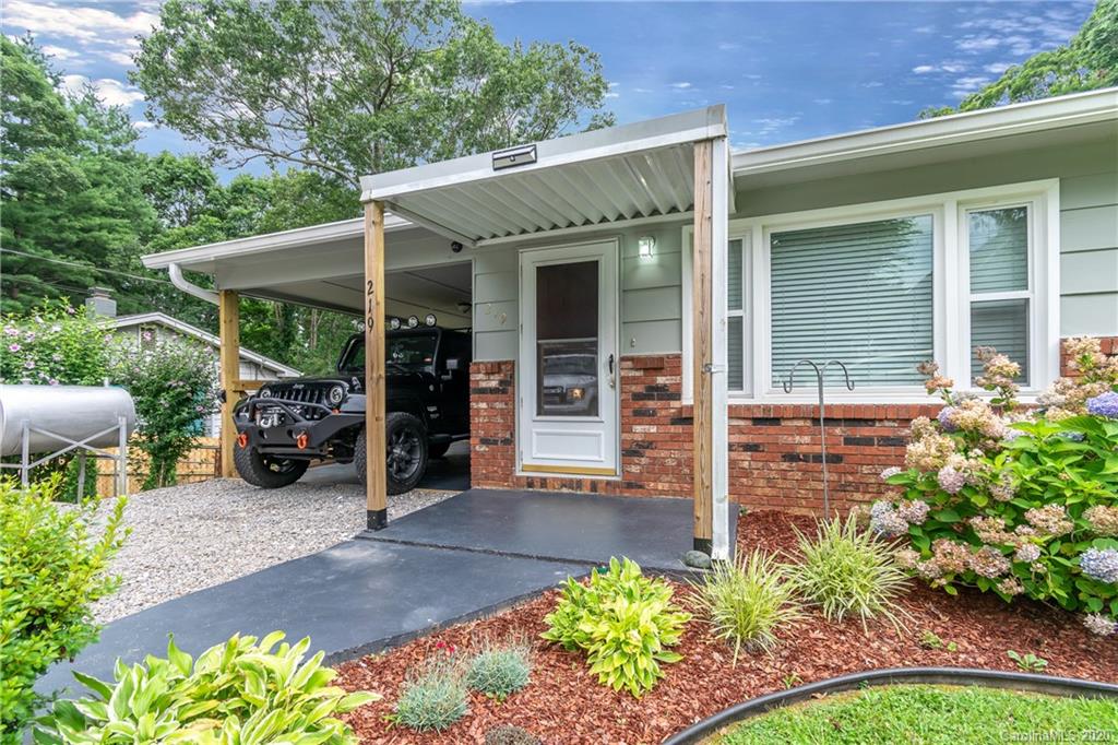 219 Wilson Avenue Swannanoa NC 28778