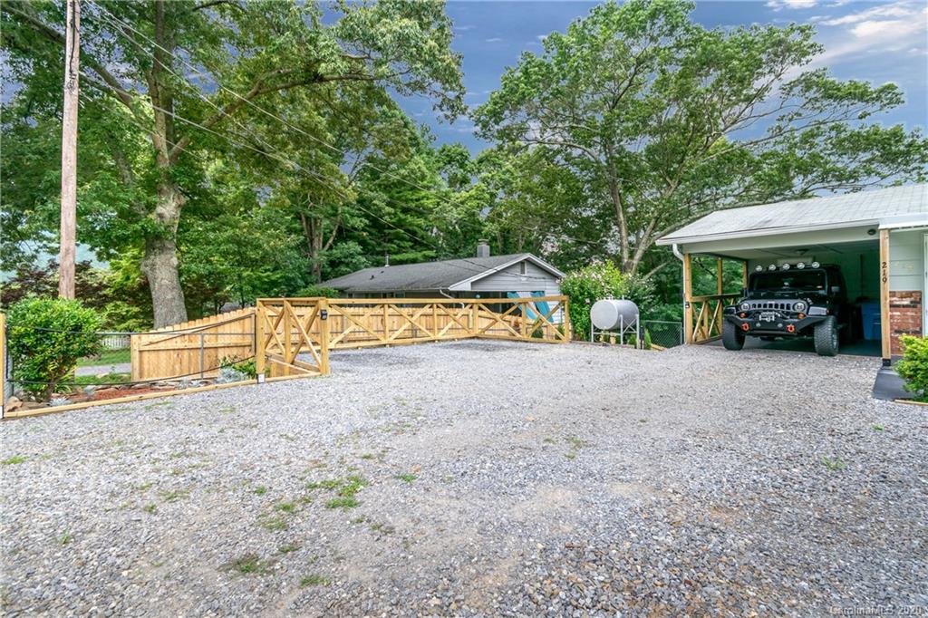 219 Wilson Avenue Swannanoa NC 28778