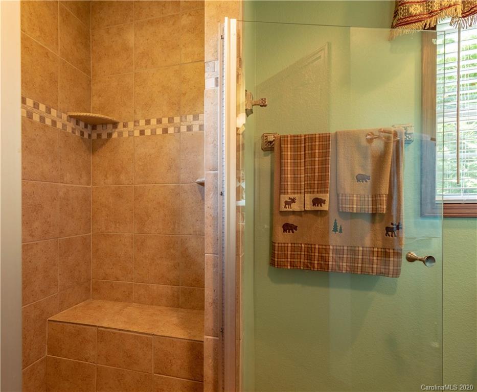66 Pinnacle Road Burnsville NC 28714