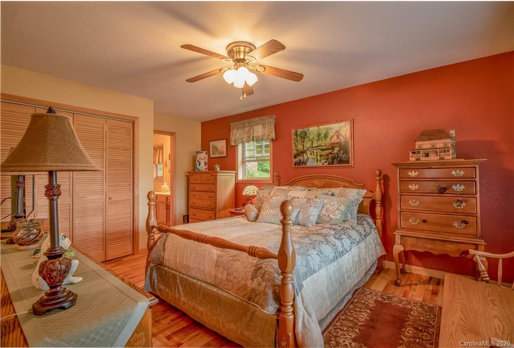 66 Pinnacle Road Burnsville NC 28714