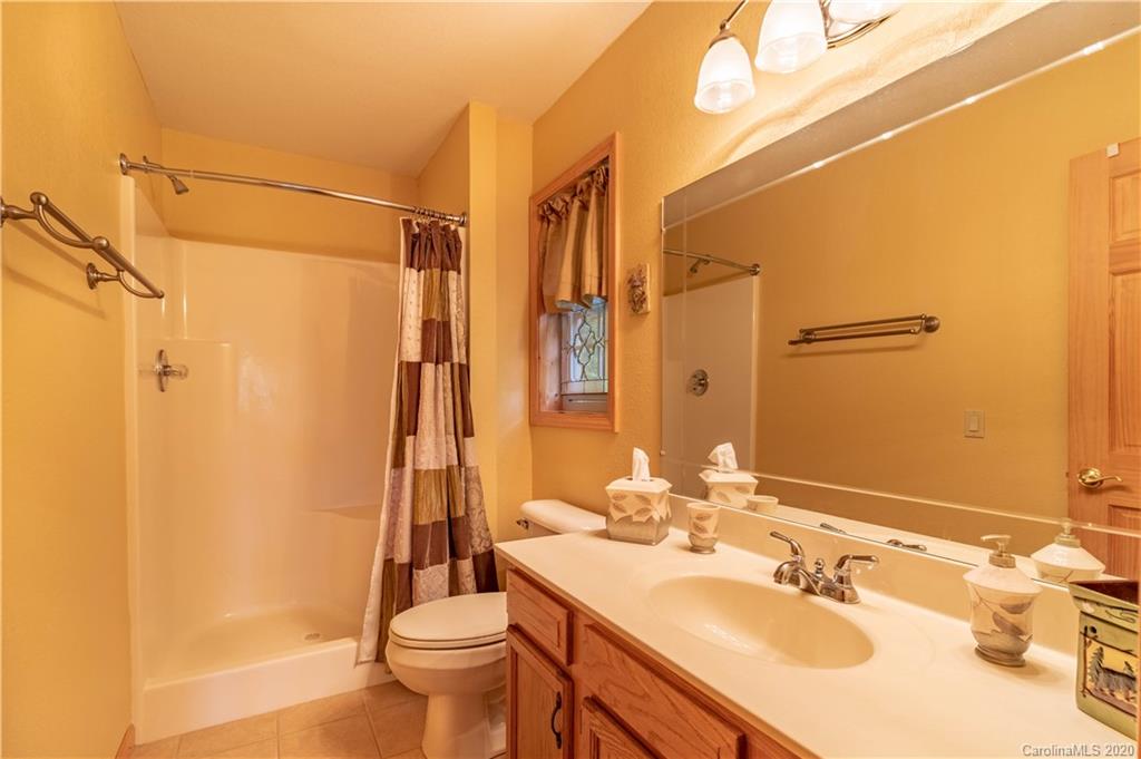 66 Pinnacle Road Burnsville NC 28714