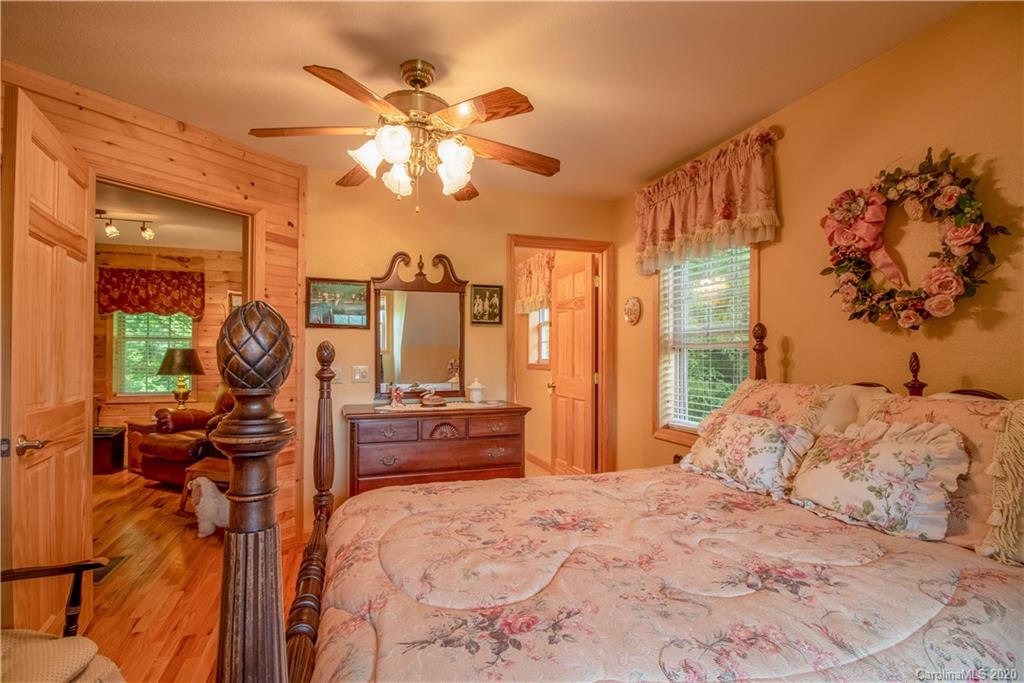 66 Pinnacle Road Burnsville NC 28714