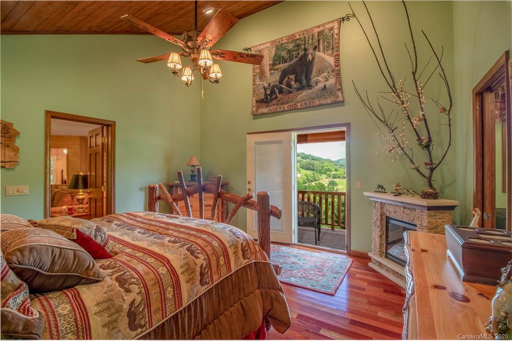 66 Pinnacle Road Burnsville NC 28714