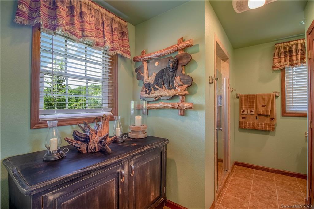 66 Pinnacle Road Burnsville NC 28714
