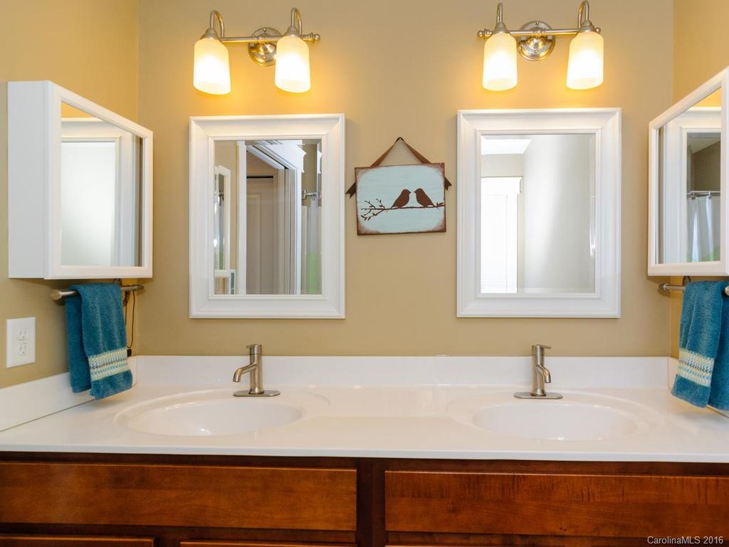 7 Overlook Court Asheville NC 28803