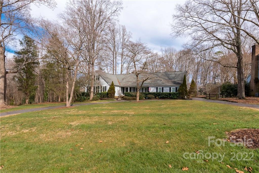 10101 Woodview Circle Charlotte NC 28277